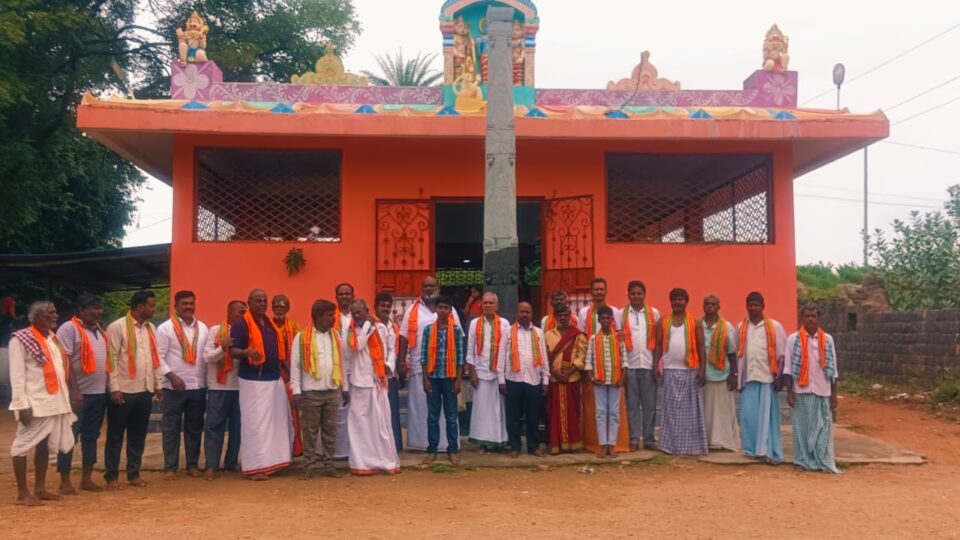 శ్రీ శివ పంచాయతన అభయాంజనేయ స్వామి ఆలయంలో పూజలు ప్రసాదం పంపిణీ