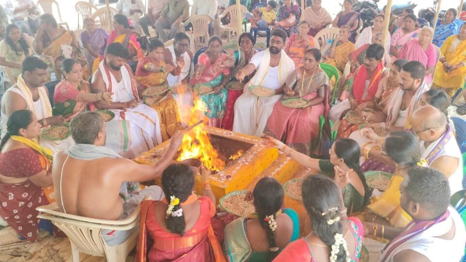 శ్రీనగర్ కాలనీలో ఘనంగా లక్ష్మీ గణపతి, శని హోమం
