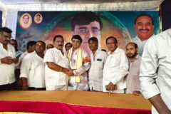 యువ నాయకుడు చంద్రకాంతరావుకు ఘన సన్మానం.జన్మదిన వేడుకల్లో శాలువాతో సత్కరించిన రామకృష్ణ వెల్ఫేర్ అసోసియేషన్ అధ్యక్షుడు జనంపల్లి పురేందర్ రెడ్డి