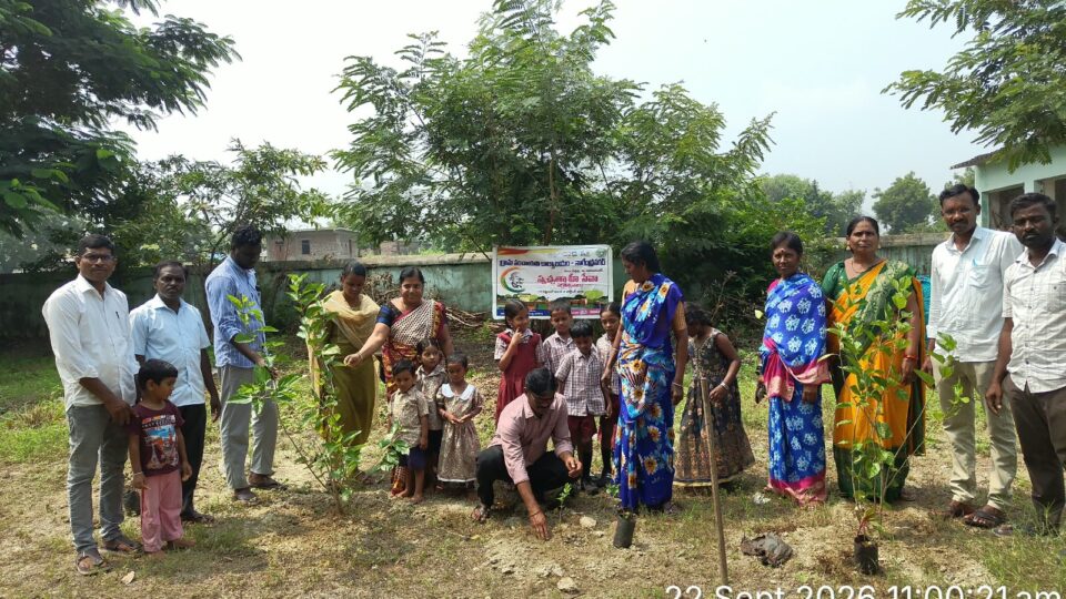 స్వచ్ఛతా హీ సేవా.. పచ్చదనమే లక్ష్యం