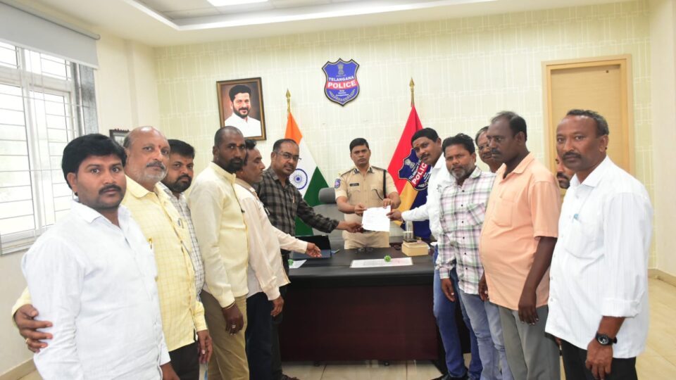 జర్నలిస్టులపై దాడిని ఖండించిన తెలంగాణ వర్కింగ్ జర్నలిస్టు ఫెడరేషన్ జోగులాంబ గద్వాల జిల్లా కమిటీ.