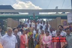 గాంధీ జయంతి సందర్భంగా ఘనంగా గాంధీజీ విగ్రహాలకు పూలమాలలు
