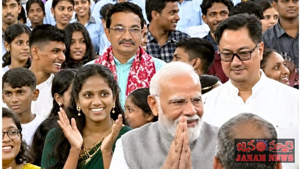మారుమూల పల్లె నుంచి ఢిల్లీ పార్లమెంట్ వరకు-భవ్య శ్రీ అద్భుత ప్రయాణం