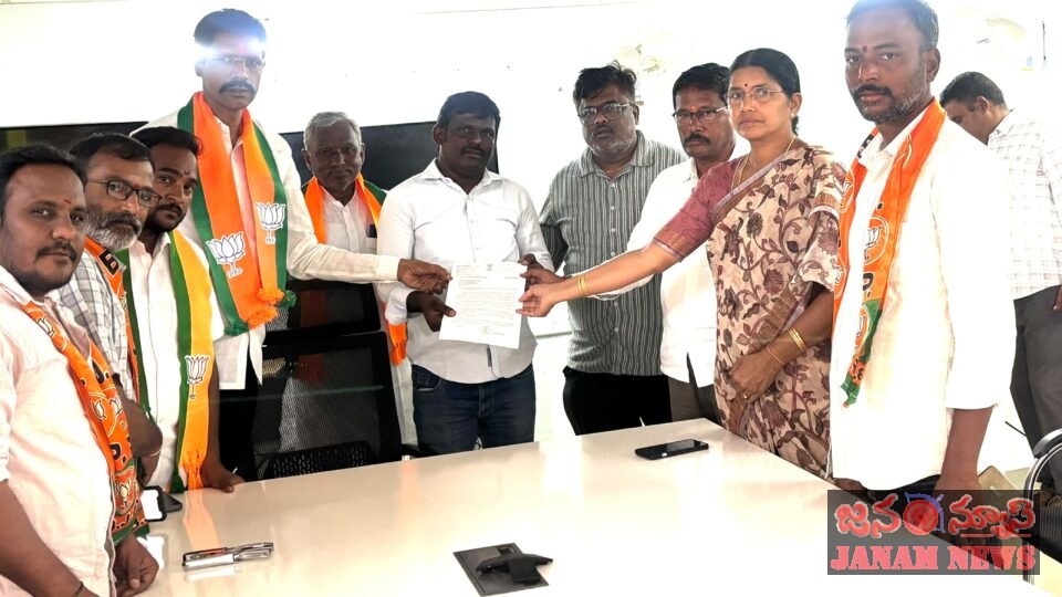ఎంపీ డీకే అరుణమ్మ చొరవతో రాజోలి గ్రామానికి నూతన క్రీడా ప్రాంగణం మంజూరు