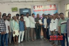 రిలయన్స్ గ్యాస్ దుర్వాసనతో ప్రజలు అవస్థలు