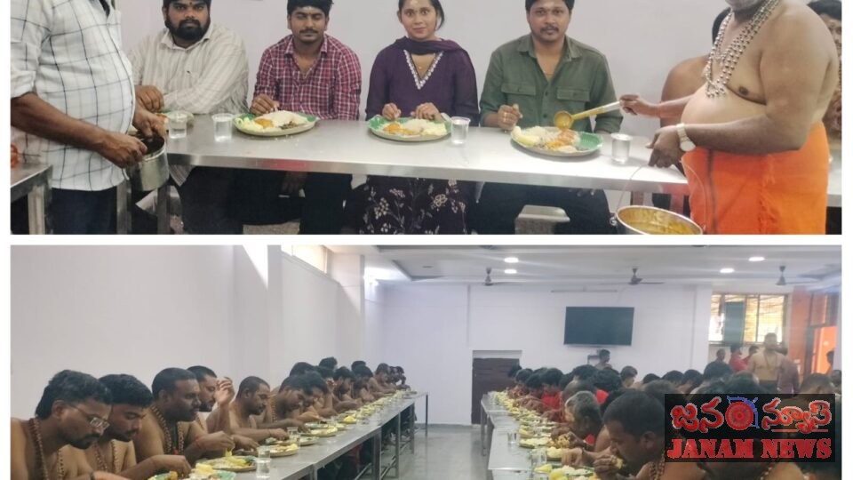 దీప్తి 28వ పుట్టినరోజు సందర్భంగా పోచమ్మ దేవాలయంలో మహా అన్నదానం. 300 మందికి పైగా అయ్యప్ప, భవాని స్వాములకు అన్నదానం