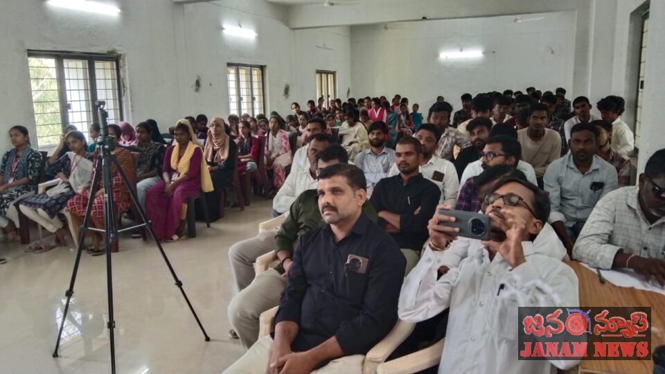 డ్రగ్స్, మత్తు పదార్థాలకు యువత దూరంగా ఉండాలి: బిచ్కుంద ఎస్‌హెచ్‌ఓ రాజు