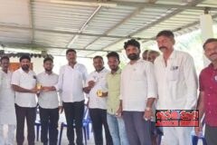 వైసీపీ ఐడి కార్డుల పంపిణీ..వైస్సార్ నగర్ నుండి సర్పంచ్ బరిలో దిగేందుకు రాజాన సంజీవ్ ఆసక్తి