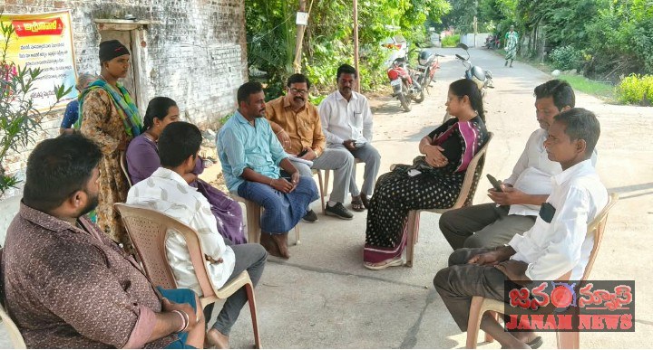 మృతురాలి కుటుంబాన్ని పరామర్శించిన చందుపట్ల కీర్తి రెడ్డి