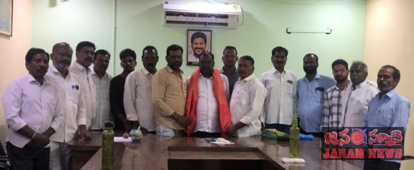 నూతనంగా ఎన్నికైన పి ఏ సి ఎస్ చైర్మన్ కి సన్మానం