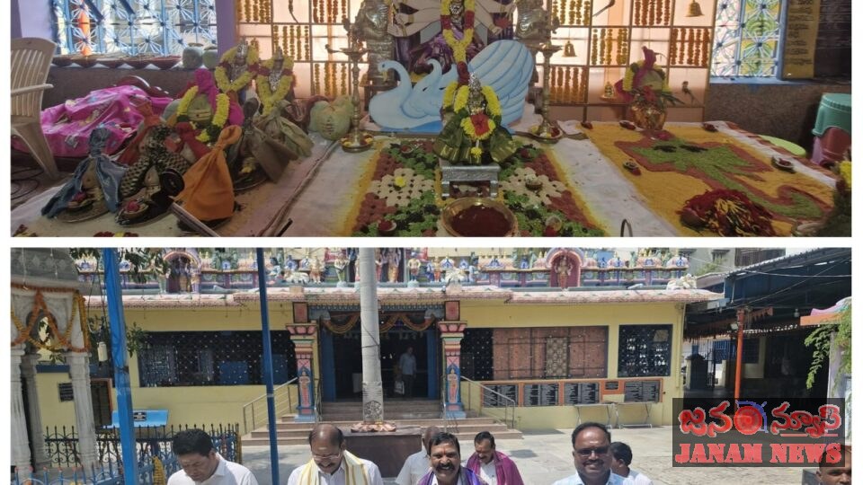 కూకట్‌పల్లి ద్వాదశ జ్యోతిర్లింగ భువనేశ్వరి దేవాలయంలో అమ్మవారిని దర్శించుకొని ప్రత్యేక పూజలు చేసిన బండి రమేష్