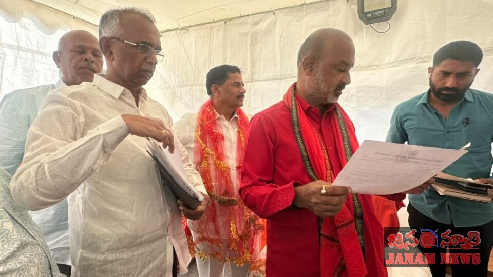 ఉచిత మెగా ఆయుర్వేద వైద్య శిబిరం ప్రారంభోత్సవానికి కేంద్ర మంత్రి బండి సంజయ్‌కు ఆహ్వానం