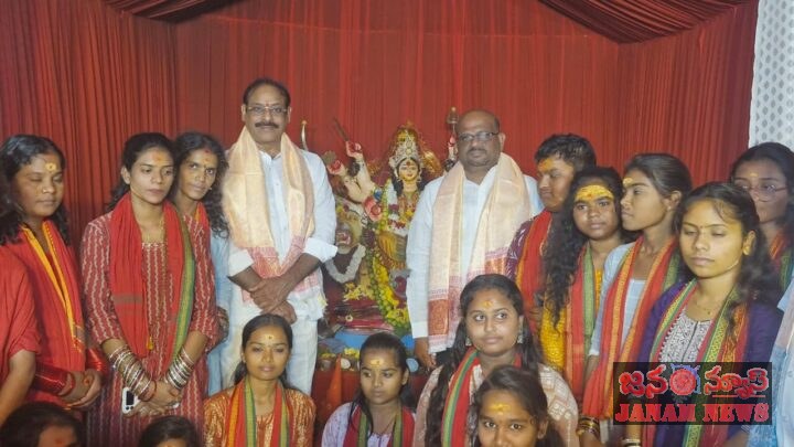 శ్రీ దుర్గా రాఘవేంద్ర కాలనీలో ఘనంగా శ్రీ దుర్గామాత నవరాత్రి ఉత్సవాలు