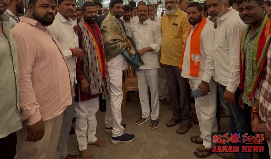 బీజేపీ ఫతేనగర్ డివిజన్ అధ్యక్షులు రాధే శ్యామ్, ఓబీసీ మోర్చా కో-కన్వీనర్ కాంచి శివలకు అభినందనలు