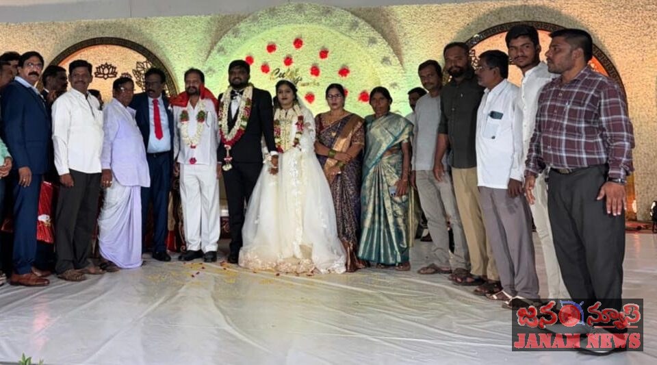 *వివాహ వేడుకల్లో పాల్గొన్న ఎస్సీ కార్పొరేషన్ మాజీ చైర్మన్ వై. నరోత్తం