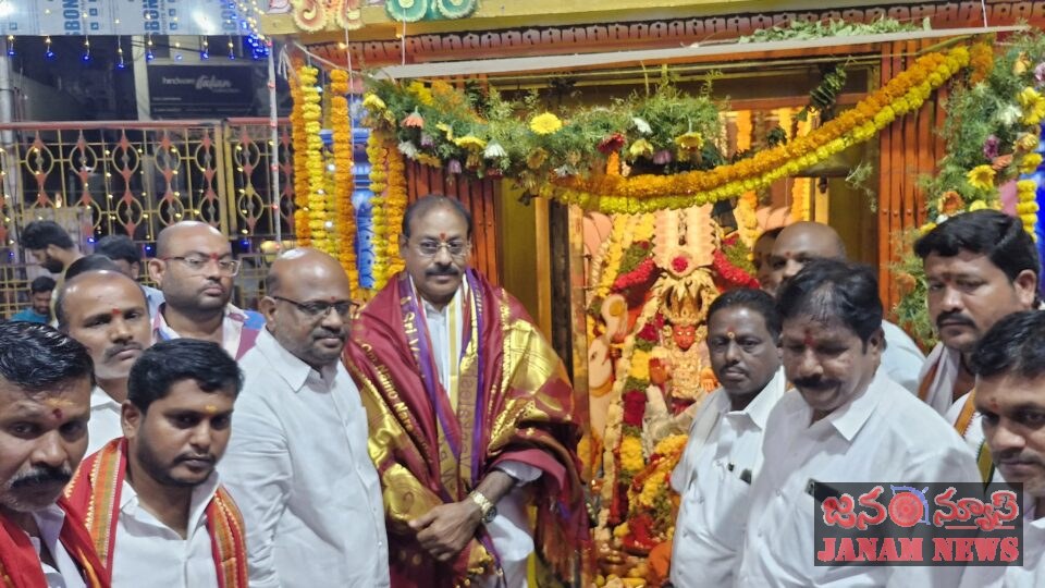 దసరా శరన్నవరాత్రి ఉత్సవాల్లో పాల్గొన్న బండి రమేష్