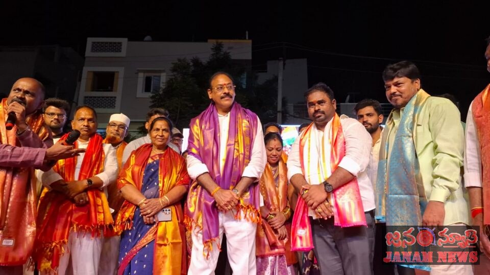 సద్దుల బతుకమ్మ వేడుకల్లో పాల్గొన్న బండి రమేష్