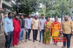 55వ వార్డులో అట్టహాసంగా ఉమా వెంకట రాఘవ కుమారి నామినేషన్ భారీ ర్యాలీతో ఎన్నికల బరిలోకి శీలం వీర వెంకట సత్యనారాయణమూర్తి సతీమణి – విద్యావంతురాలికి అవకాశం ఇవ్వాలని ప్రజలకు విజ్ఞప్తి