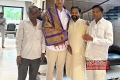కేటీఆర్, హరీష్ రావును కలిసిన ఎస్సీ కార్పొరేషన్ మాజీ చైర్మన్ వై. నరోత్తం
