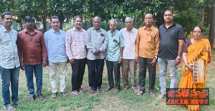 గ్రంథాలయాల ద్వారా సాహిత్య పుస్తకాలు కొనుగోలు చేయాలి