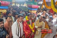 శ్రీ అయ్యప్ప స్వామి విగ్రహ ప్రతిష్ఠాపన కార్యక్రమంలో పాల్గొని ప్రత్యేక పూజలు నిర్వహించిన బండి రమేష్