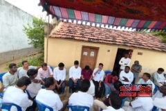 బావుపేట సర్పంచ్ భత్తిని రవీందర్ గౌడ్ కుటుంబాన్ని పరామర్శించిన కాంగ్రెస్ పార్టీ మండల ఇన్‌చార్జి పొన్నం అనూప్