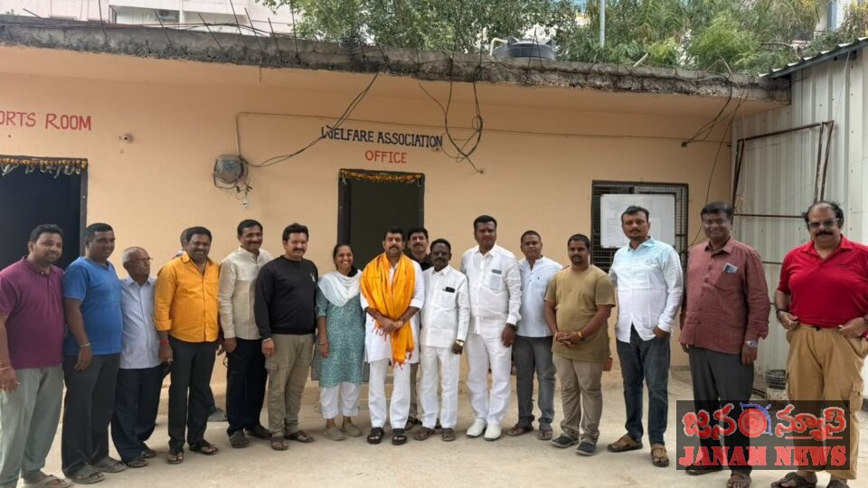 ఆంజనేయ నగర్ కాలనీ సమస్యల పరిష్కారానికి కృషి చేస్తా: వడ్డేపల్లి రాజేశ్వరరావు