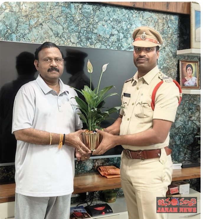 ఎమ్మెల్యే డాక్టర్ టి రామ్మోహన్ రెడ్డి ని కలిసిన సిఐ కొండల్ రెడ్డి.