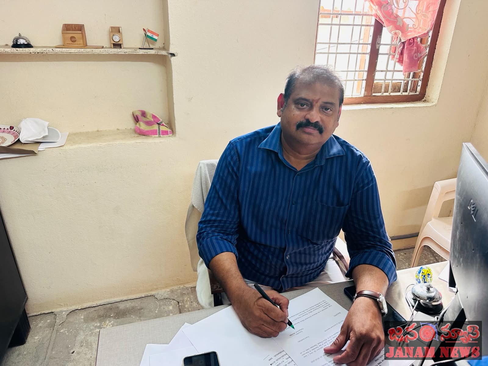 చిలిపి చెడు మండల తాసిల్దారుగా బాధ్యతలు స్వీకరించిన శివకుమార్