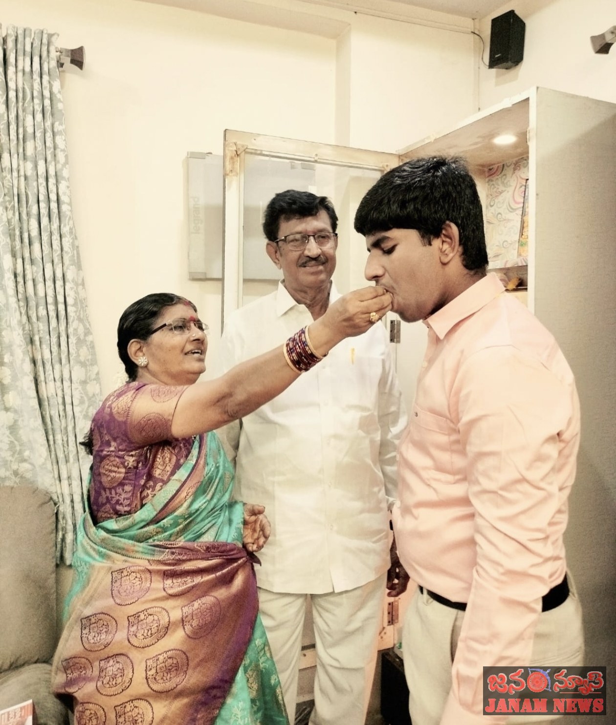 ఐఐటీ లో సీటు సాధించిన సూరిశెట్టి