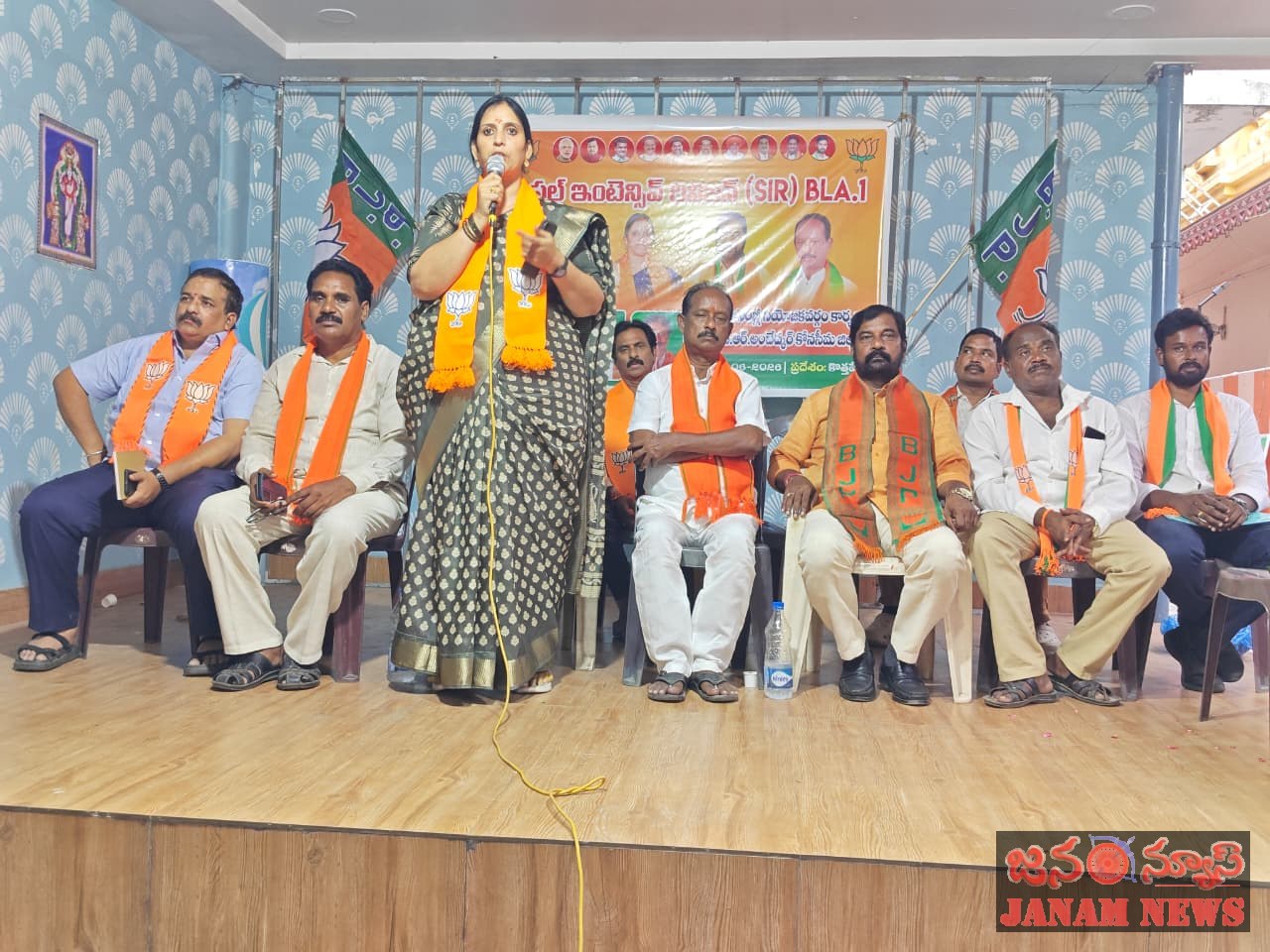 ఓటర్ల సమగ్ర సర్వేకు కార్యకర్తలు సహకరించాలి- రాష్ట్ర బీజేపీ ప్రధాన కార్యదర్శి సాలగ్రమ లక్ష్మి ప్రసన్న