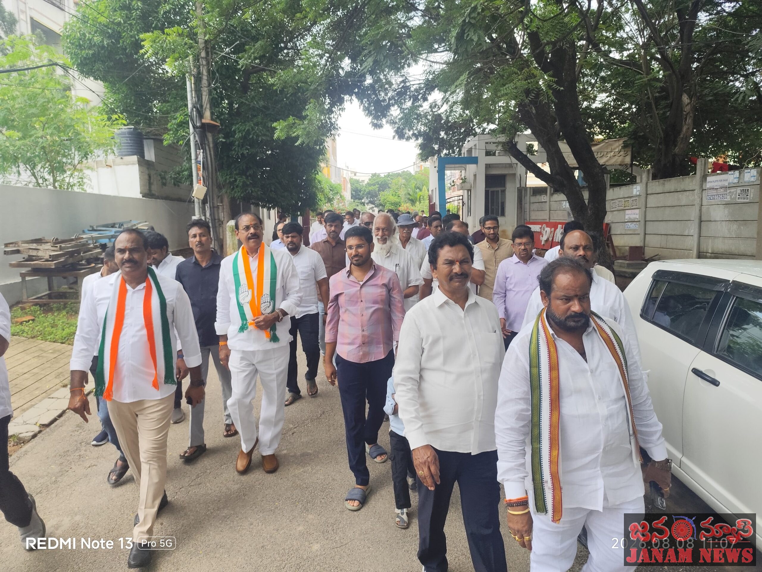 ఎన్నికలప్పుడు కొట్లాడదాం.. ఇప్పుడు కూకట్‌పల్లి అభివృద్ధి కోసం కలిసి పనిచేద్దాం