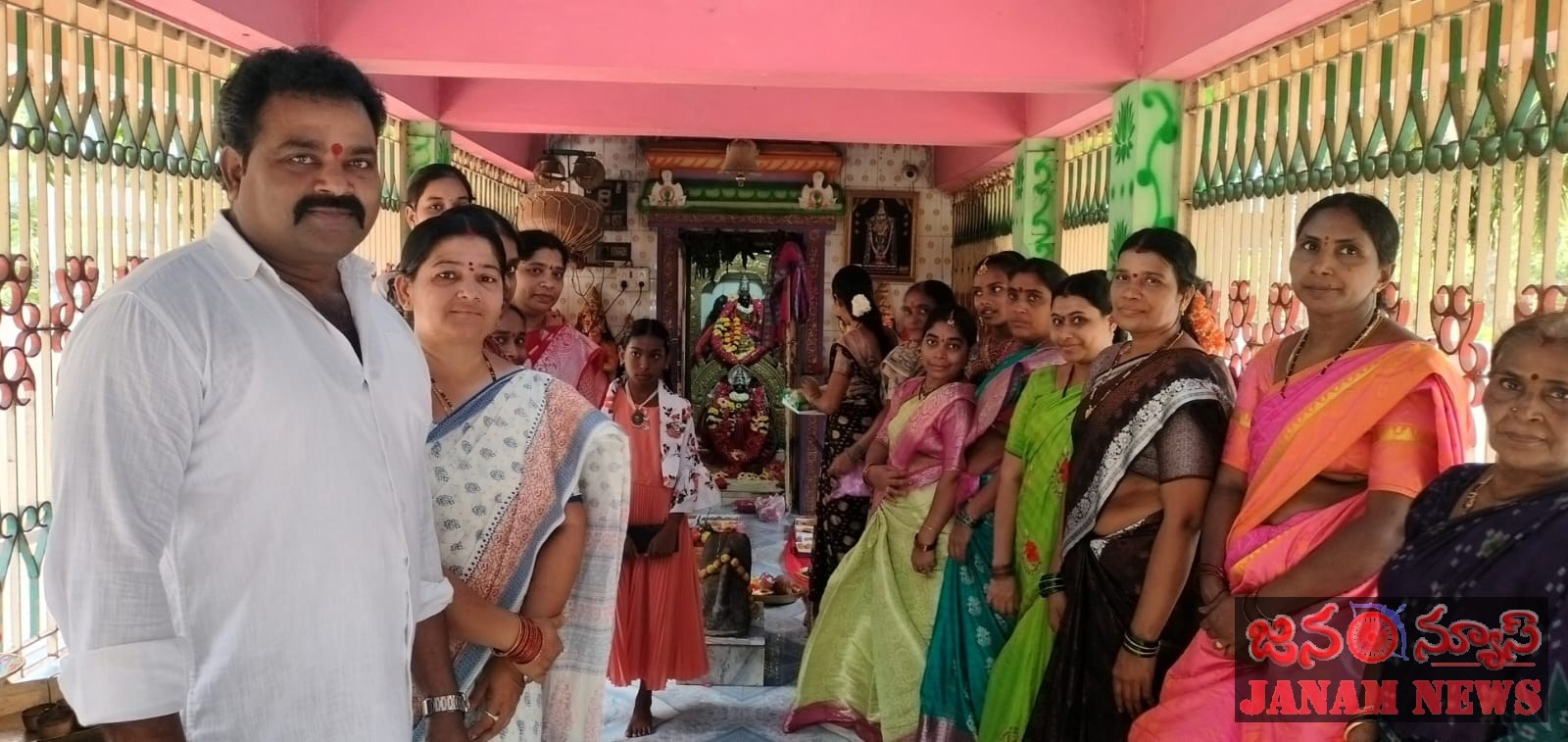 చెయ్యేరు భవాని సెంటర్ కనకదుర్గమ్మకు ఆషాఢ సారె
