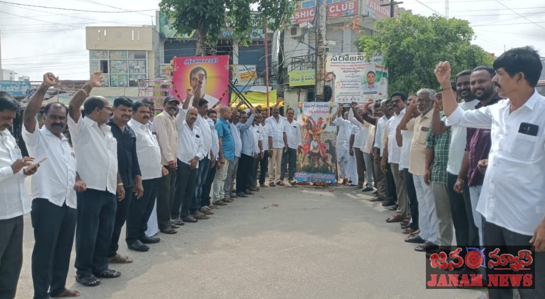 ఘనంగా సర్దార్‌ సర్వాయిపాపన్న గౌడ్‌ జయంతి.