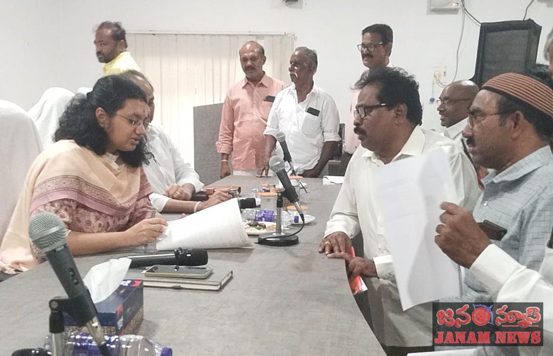నందలూరు జెడ్పి హైస్కూల్ గ్రౌండ్ ప్రాంగణంలో ‘సెంట్రల్ కిచెన్’ నిర్మాణం వద్దు