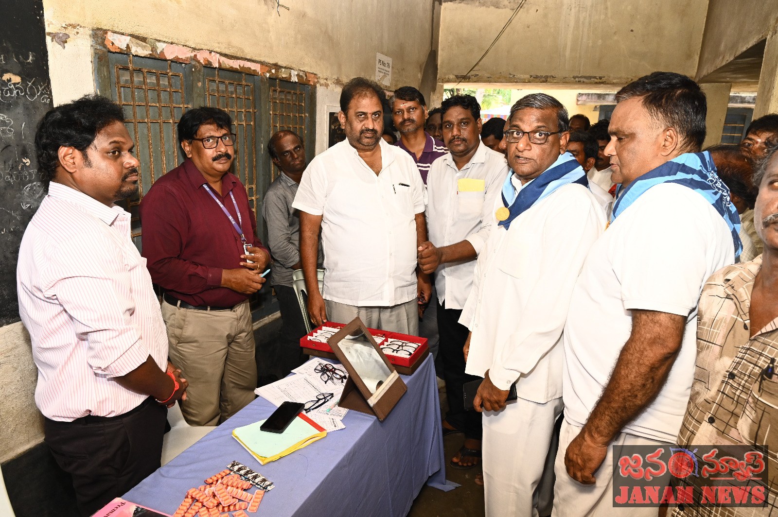 కాట్రేనికోనలో వెరికోస్ వెయిన్స్ ఉచిత వైద్య శిబిరం ప్రారంభించిన ఎమ్మెల్యే దాట్ల సుబ్బరాజు