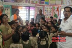 ప్రభుత్వ ప్రాథమిక పాఠశాలలో ప్రధాని నరేంద్ర మోదీ జన్మదిన వేడుకలు