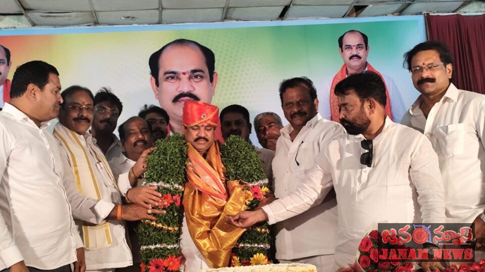 కేపీహెచ్‌బీలో గంధం రాజు జన్మదిన వేడుకలు ఘనంగా