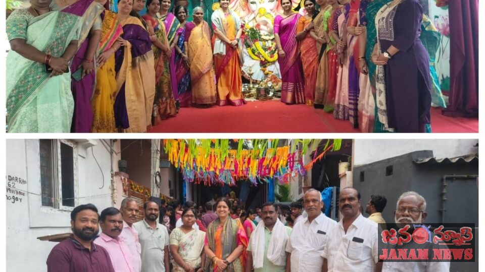 వినాయక మండపాల వద్ద మాజీ కార్పొరేటర్ మాధవరం రోజా దేవి రంగారావు ప్రత్యేక పూజలు