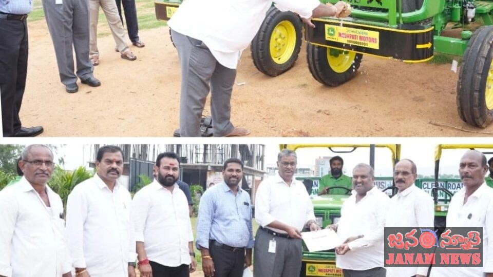చెత్త సేకరణకు లారస్ ల్యాబ్స్ అందించిన ట్రాక్టర్లను ప్రారంభించిన ఎమ్మెల్యే విజయ్ కుమార్