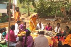 జర సంఘం మండలం ఏడాకుల పల్లిఎక్స్ రోడ్డులోని సాయిబాబా టెంపుల్‌లో బాబురావు ఆధ్వర్యంలో యజ్ఞ పూజలు