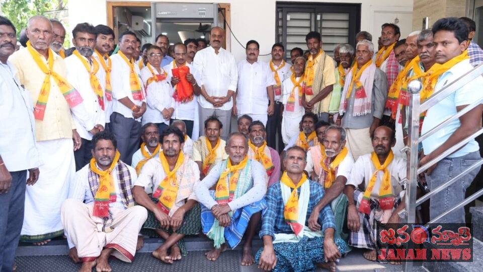 వైకాపాకు వరుస షాక్‌లు.. టీడీపీలోకి 60 మంది