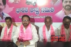 షుగర్ ఫ్యాక్టరీలను వెంటనే తెరవాలి ఎస్సీ కార్పొరేషన్ మాజీ చైర్మన్ వై నరోత్తం డిమాండ్
